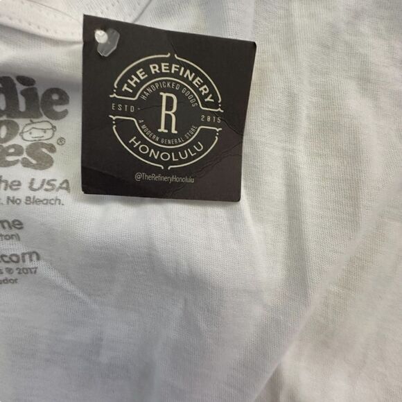 Goodie Two Sleeves ~ white Gaming Tshirt ~ size Medium ~ NWT - Picture 6 of 9